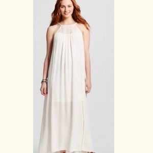 XS white Boho maxi dress with crochet detail